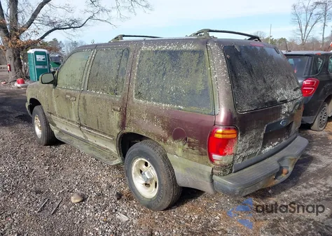 1999 Ford Explorer Eddie Bauer/Limited/Xlt from USA, damaged, VIN 1FMZU34E1XZB52681